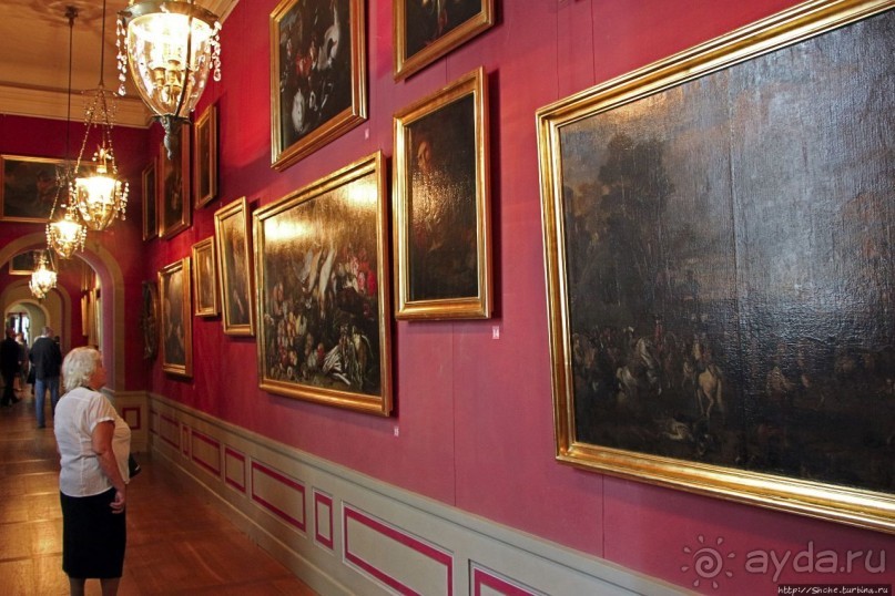 Воссозданная роскошь. Королевский замок, зал за залом