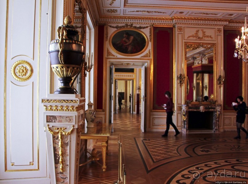 Воссозданная роскошь. Королевский замок, зал за залом