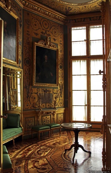 Воссозданная роскошь. Королевский замок, зал за залом