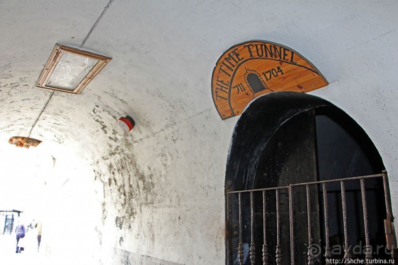 Центральная площадь Гибралтара Casemates Square