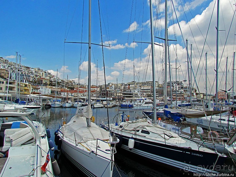 Микролимано — маленький, но самый колоритный залив Пирея