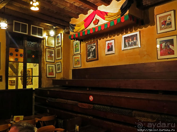 Оригинальное пиво Kwak в Королевском кукольном театре