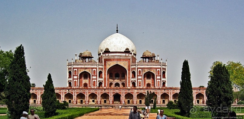 Мавзолей Хумаюна — прообраз Тадж-Махала (объект ЮНЕСКО №232)