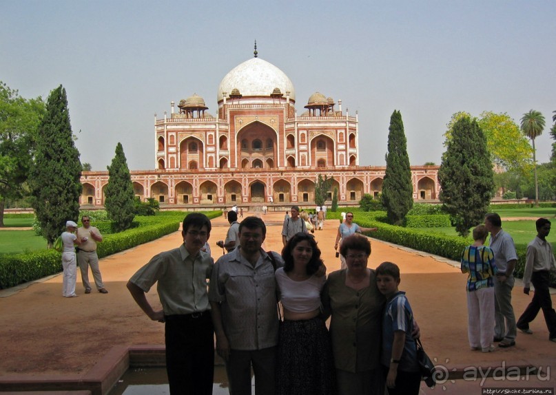 Мавзолей Хумаюна — прообраз Тадж-Махала (объект ЮНЕСКО №232)