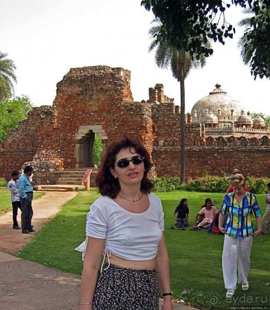 Мавзолей Хумаюна — прообраз Тадж-Махала (объект ЮНЕСКО №232)