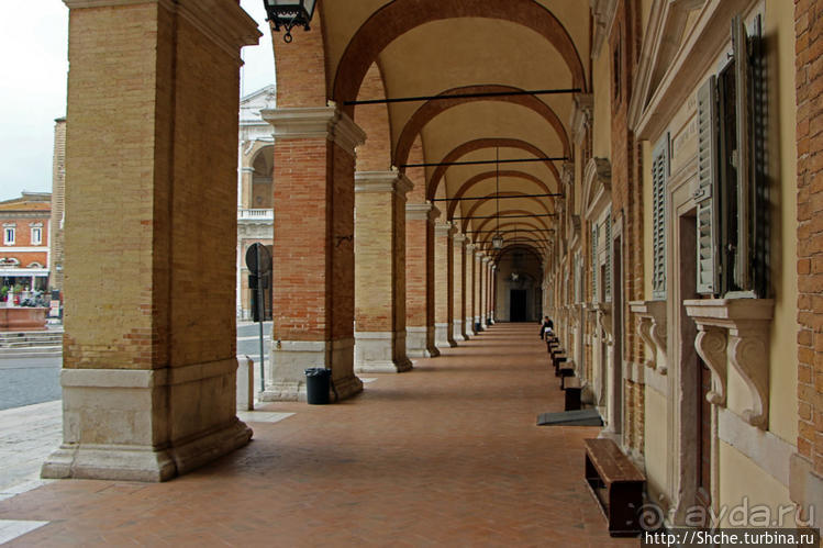 Святые места в Европе... Лорето (Италия)