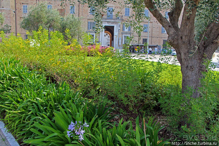 Святые места в Европе... Лорето (Италия)