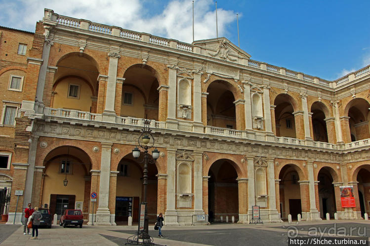 Святые места в Европе... Лорето (Италия)