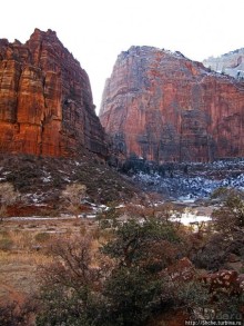 Погружение в каньон Зион. Zion Canyon Scenic Drive
