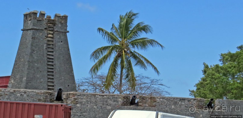 Гарнизон, или половина памятника ЮНЕСКО за оградой отеля