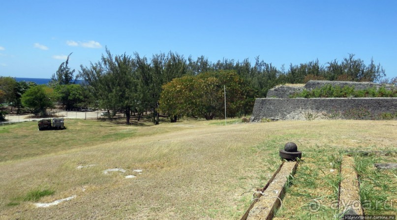 Гарнизон, или половина памятника ЮНЕСКО за оградой отеля