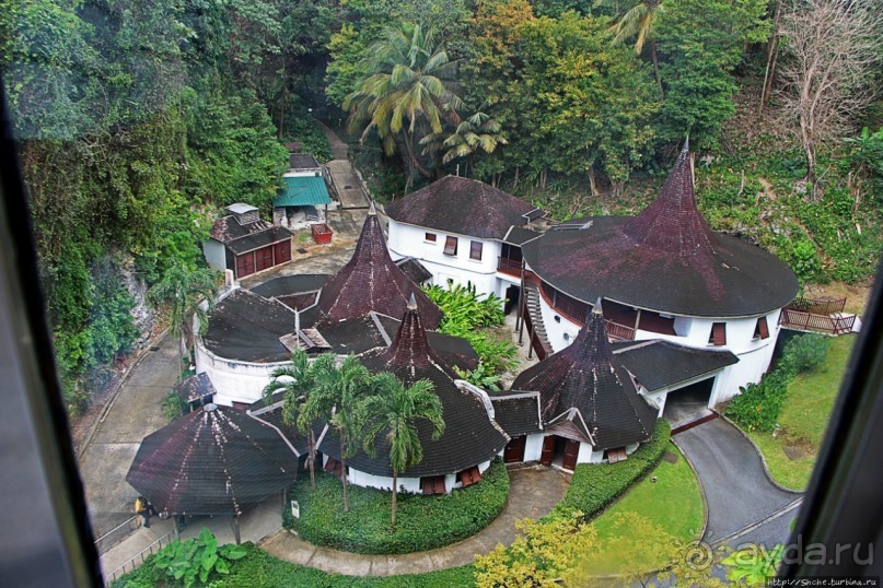 Журчат поземные ручьи