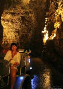 Журчат поземные ручьи