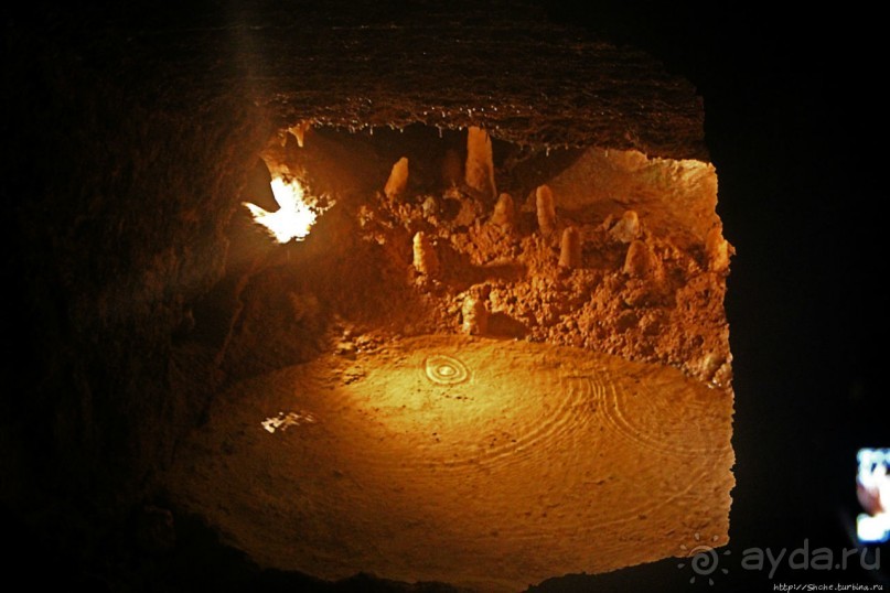 Журчат поземные ручьи