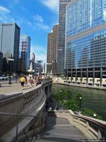 Прогулка вдоль реки в джунглях...бетонных. Chicago Riverwalk
