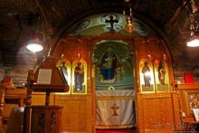 Старинные катакомбы (14 век) под новым храмом в Салониках