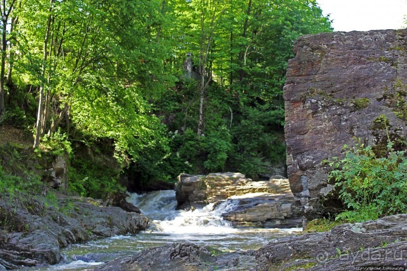 Серебристые водопады в Шешорах. Большой Гук