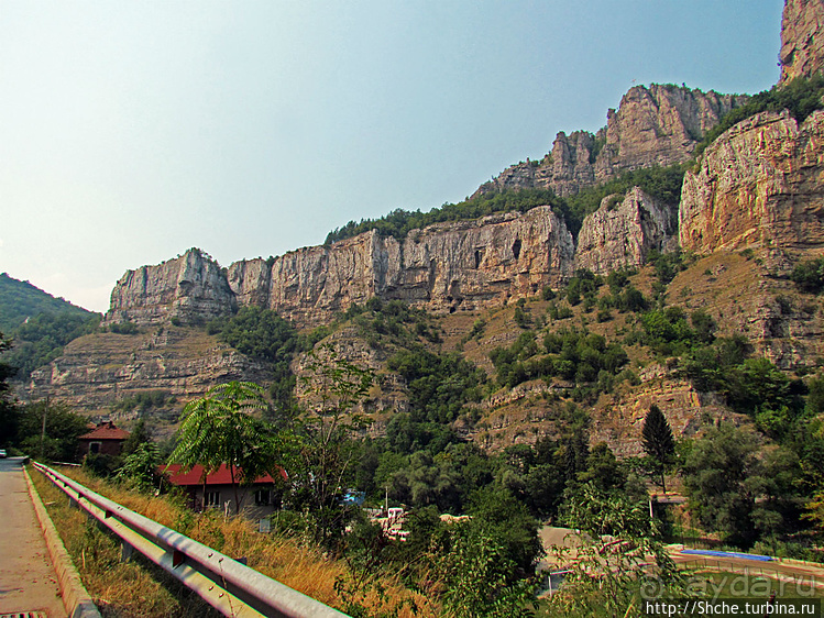 Искырское ущелье: река и скалы. Мифы и реальность