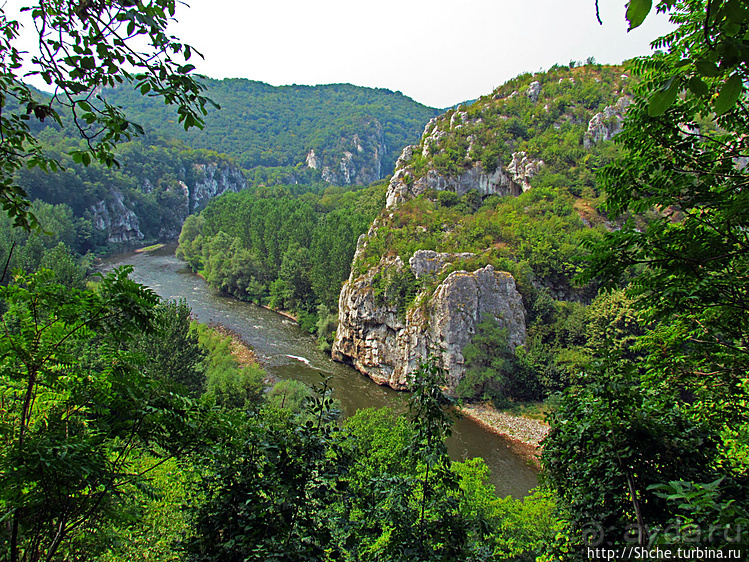 Искырское ущелье: река и скалы. Мифы и реальность