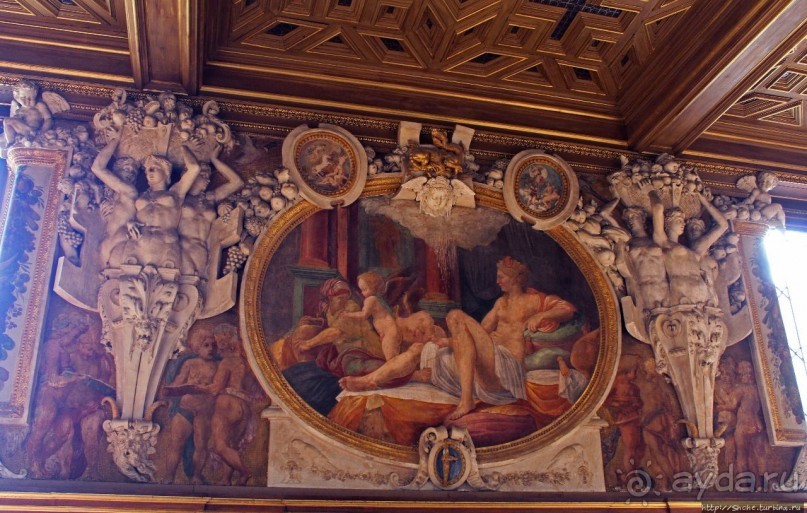 Дворец Фонтенбло и королевские апартаменты (ЮНЕСКО №160)