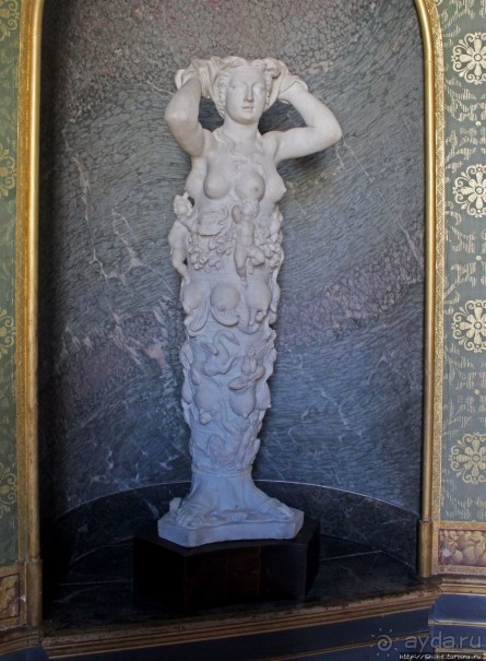 Дворец Фонтенбло и королевские апартаменты (ЮНЕСКО №160)