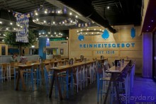 Немецкая еда и пиво на Причале Королевы в Веллингтоне