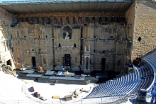 Альбом истории "Умели римляне строить. Античный театр во французском Оранже"