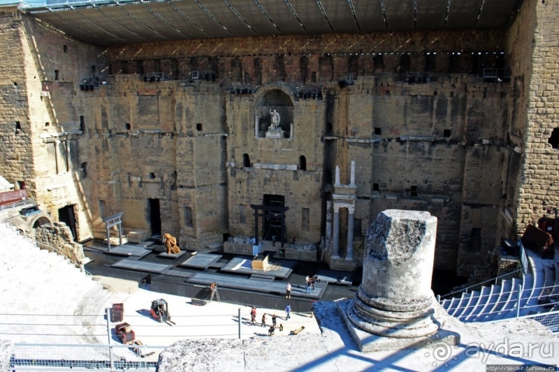 Альбом истории "Умели римляне строить. Античный театр во французском Оранже"