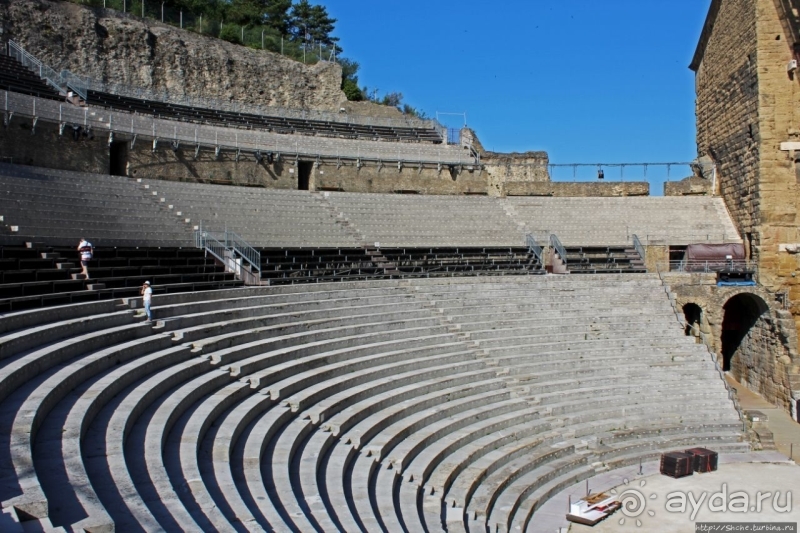 Альбом истории "Умели римляне строить. Античный театр во французском Оранже"