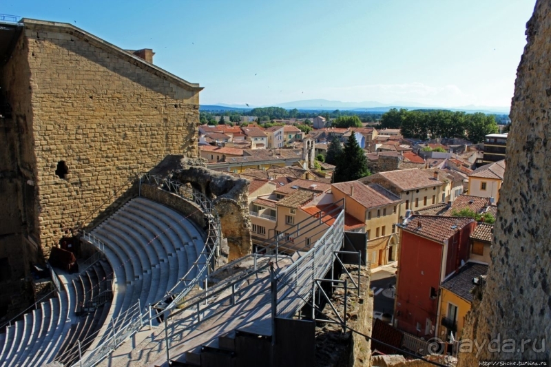 Альбом истории "Умели римляне строить. Античный театр во французском Оранже"