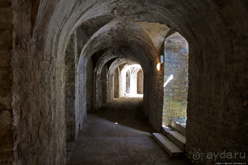 Умели римляне строить. Античный театр во французском Оранже