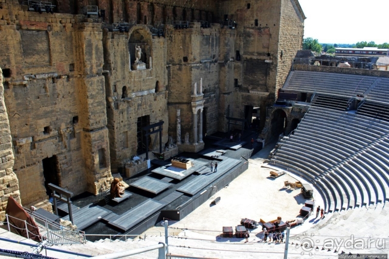 Умели римляне строить. Античный театр во французском Оранже