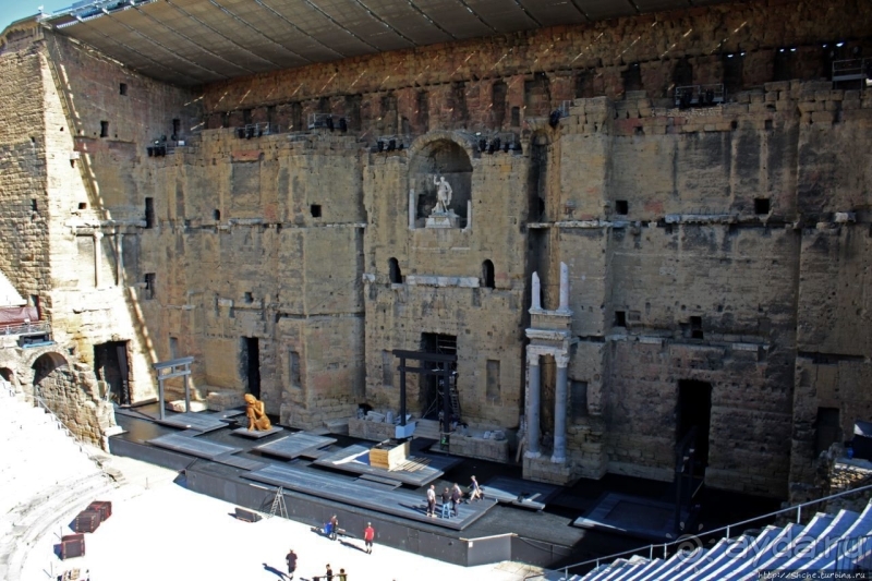 Умели римляне строить. Античный театр во французском Оранже