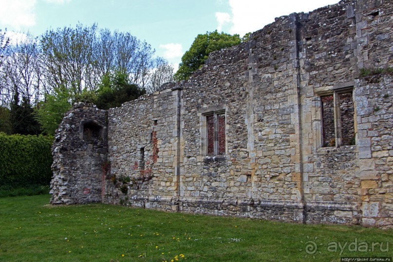 О чем обычно молчат путеводители... Аббатство Нетли