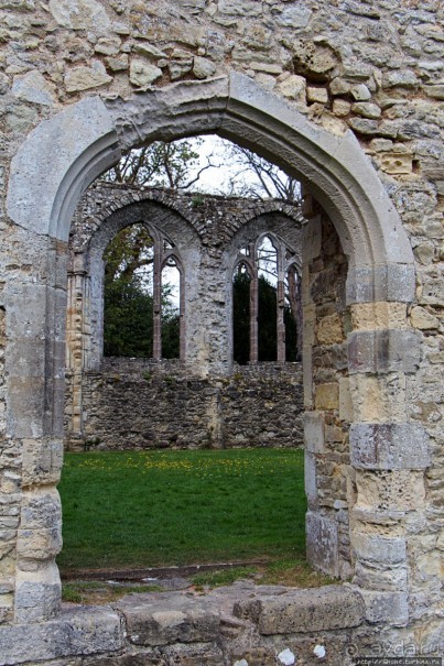 О чем обычно молчат путеводители... Аббатство Нетли