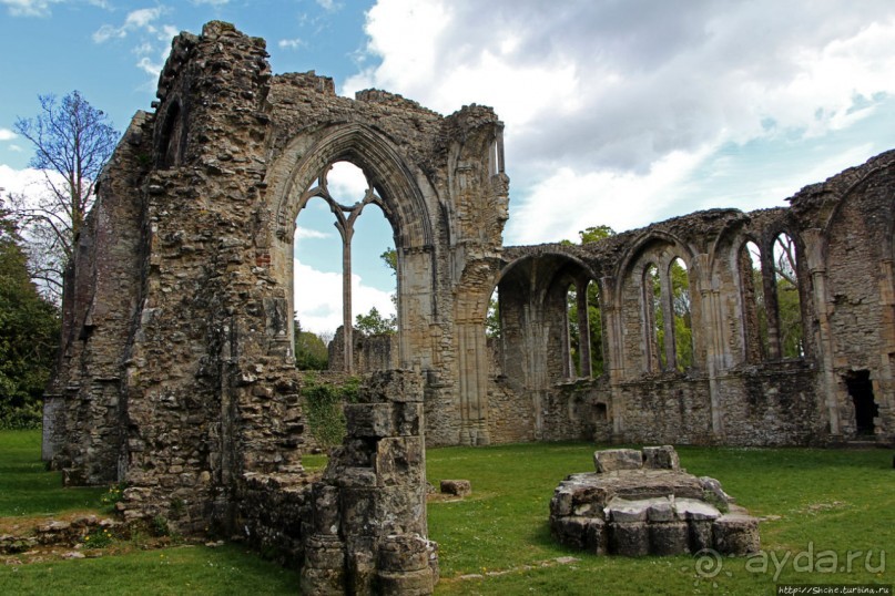 О чем обычно молчат путеводители... Аббатство Нетли