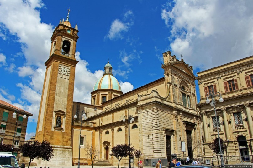 Кальтаджироне — город позднего барокко в районе Валь-ди-Ното