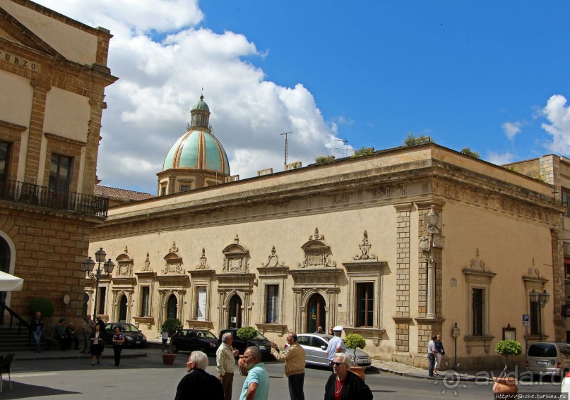 Кальтаджироне — город позднего барокко в районе Валь-ди-Ното