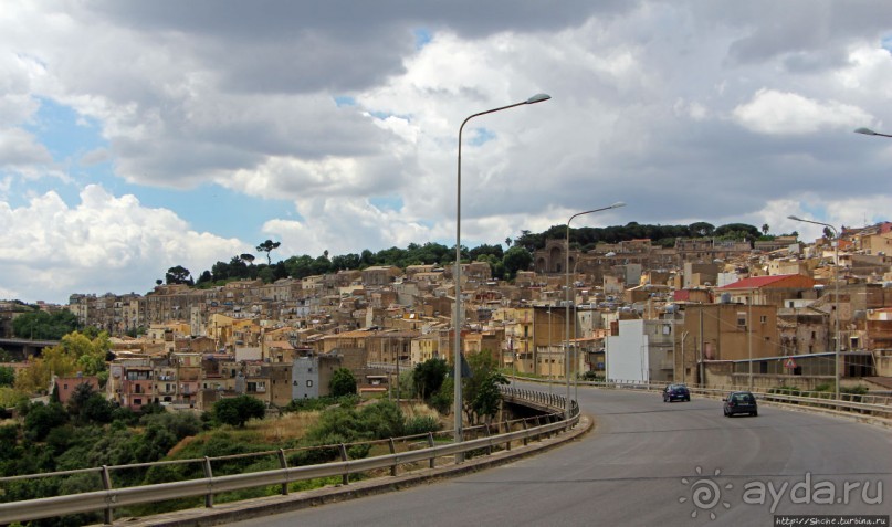 Кальтаджироне — город позднего барокко в районе Валь-ди-Ното