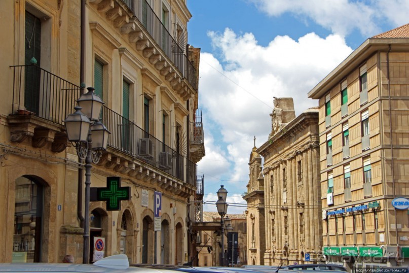 Кальтаджироне — город позднего барокко в районе Валь-ди-Ното