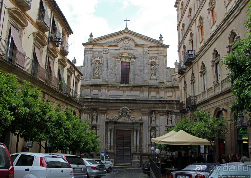 Кальтаджироне — город позднего барокко в районе Валь-ди-Ното