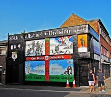 "Милитари"на стенах Восточного Белфаста. "NO MORE !"