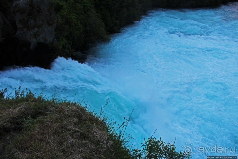 "Льдяно-голубой, снежно-белый" поток