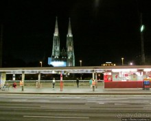 Альбом отзыва "Ночная прогулка по Вене к церкви Votivkirche"