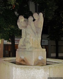 Альбом отзыва "Ночная прогулка по Вене к церкви Votivkirche"