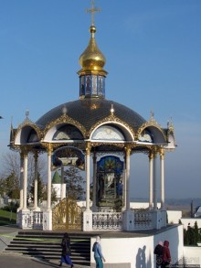 Крупнейший центр православия на Западной Украине в Почаеве