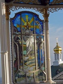 Крупнейший центр православия на Западной Украине в Почаеве