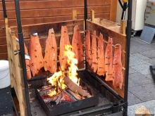 Страсбург — столица Рождества. Финны на площади Гутенберга