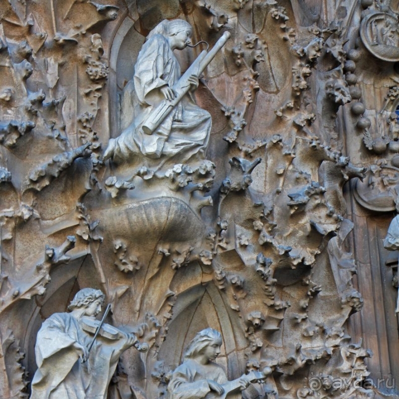 Фасад Рождества — возможно, лучший фасад храма в мире