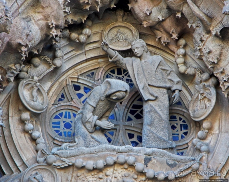 Фасад Рождества — возможно, лучший фасад храма в мире